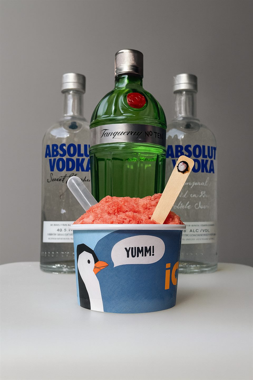 Apresentação IceGloo com copo, acompanhamentos e bebidas